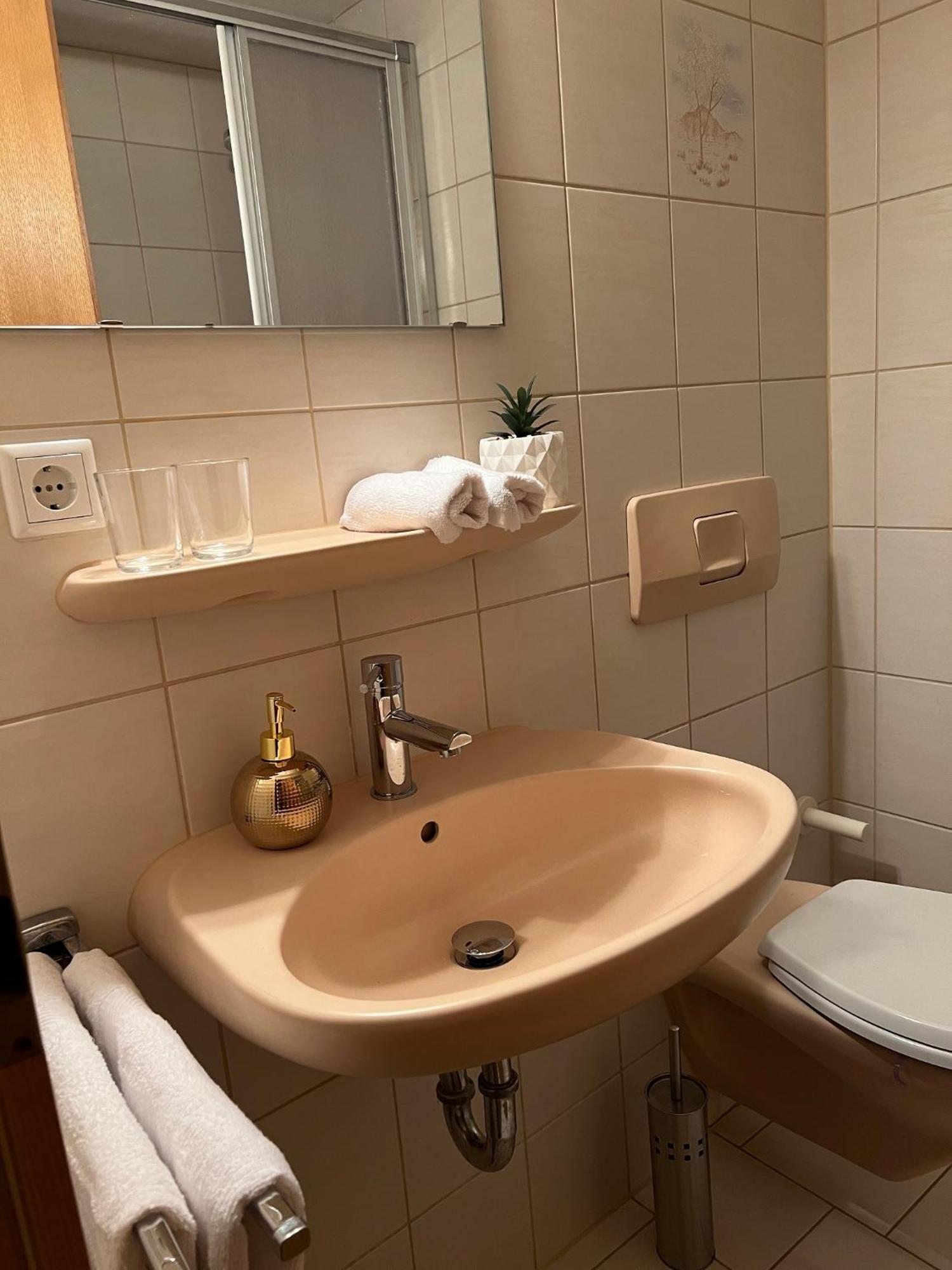 Haus Zum Guten Hirten Steinsfeld Εξωτερικό φωτογραφία