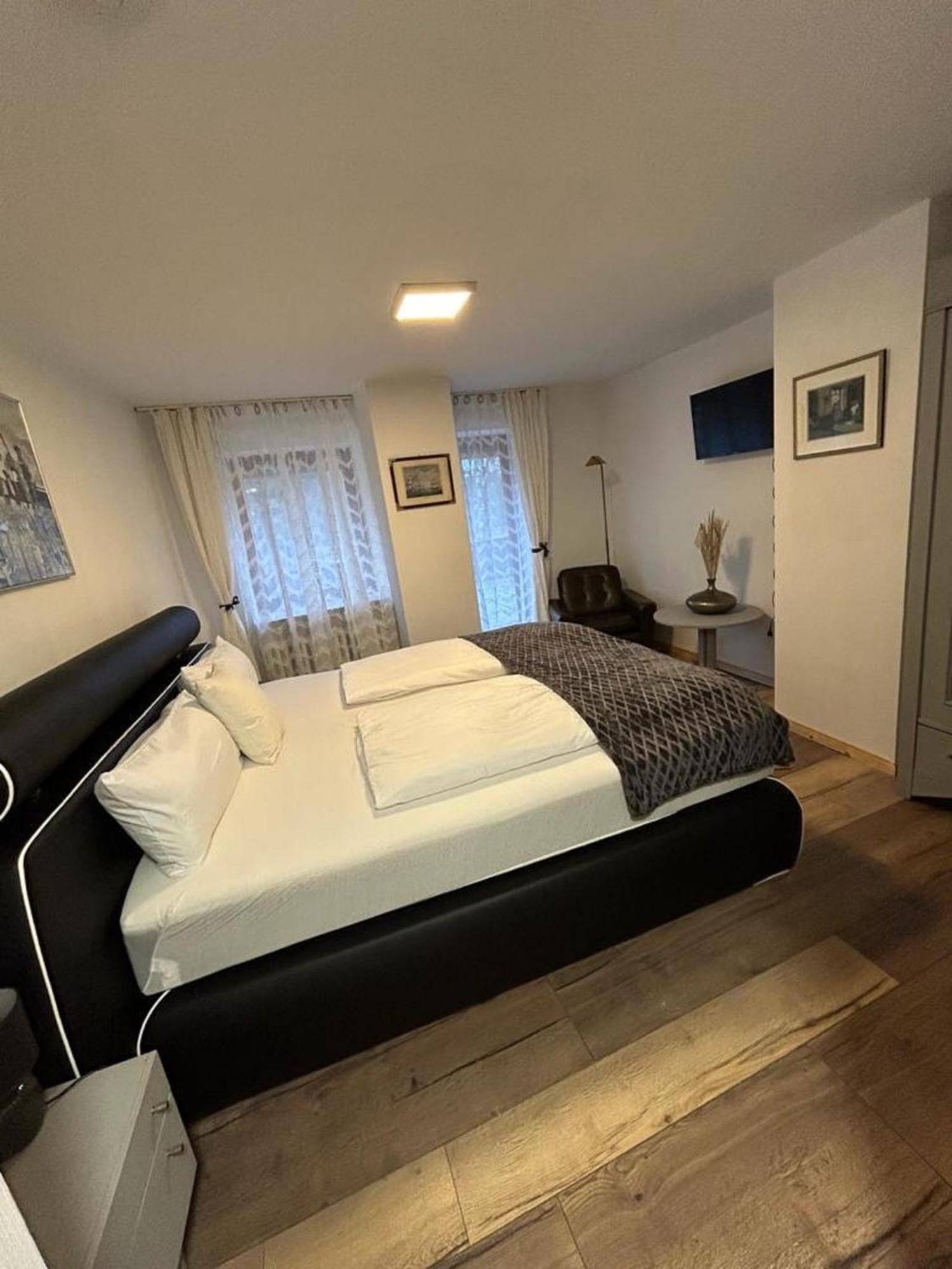 Haus Zum Guten Hirten Steinsfeld Εξωτερικό φωτογραφία
